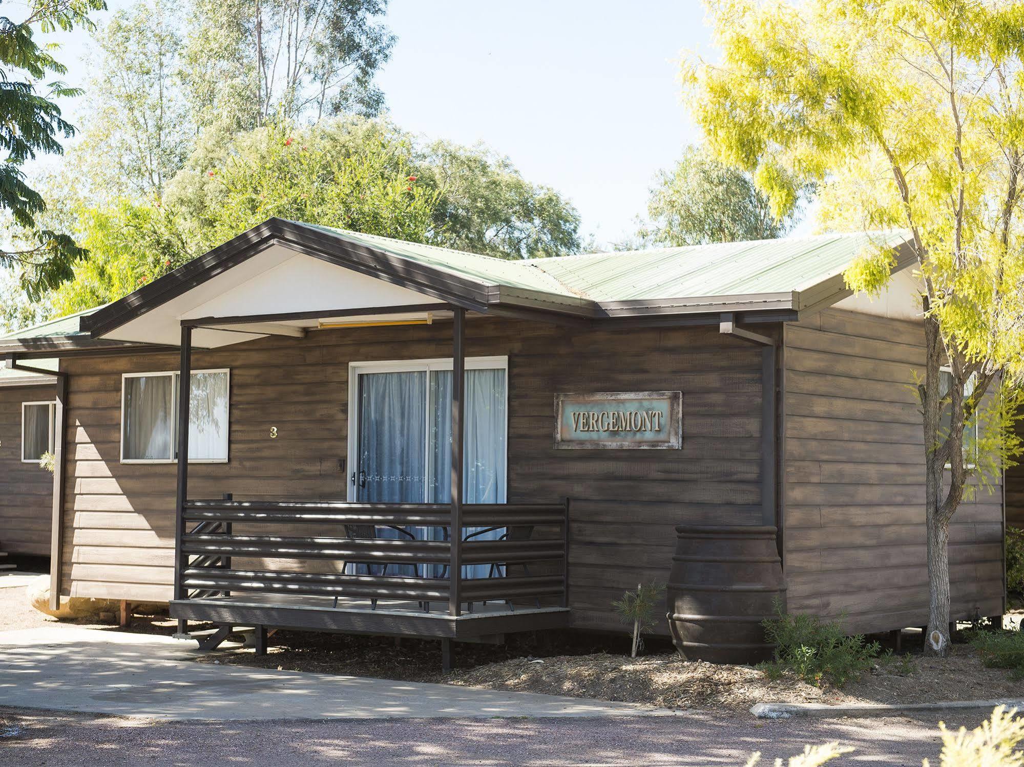 Saltbush Retreat Villa Longreach Exterior foto