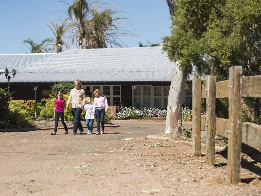 Saltbush Retreat Villa Longreach Exterior foto